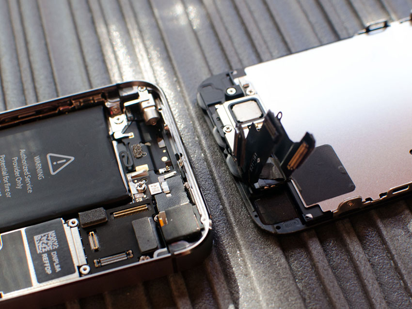 màn hình đã được tháo ra khỏi máy