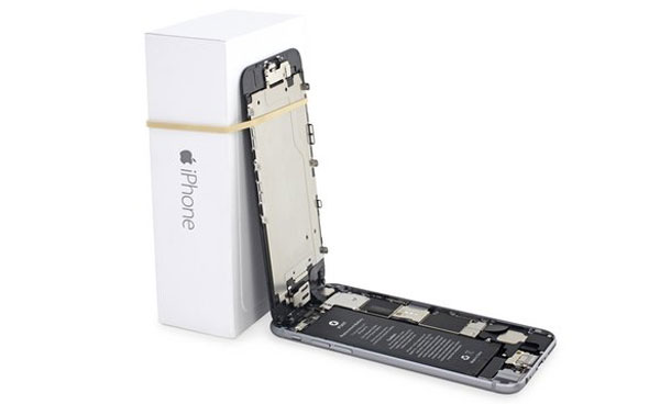 Nâng màn hình vuông góc với máy