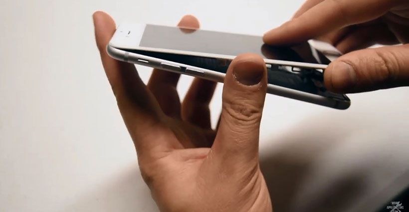 Lắp màn hình với thân máy